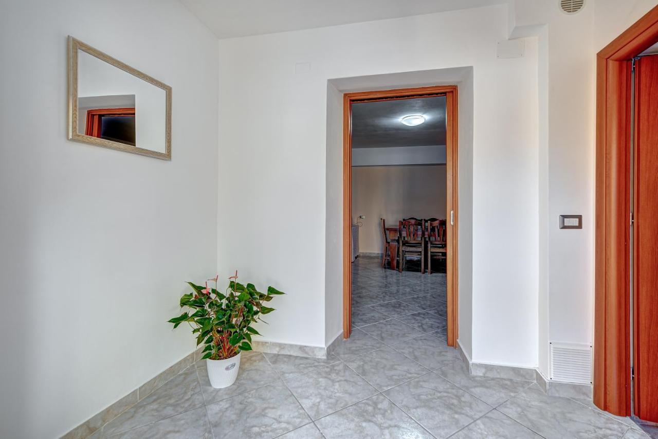 Appartamento Mileva House Civitavecchia Ngoại thất bức ảnh