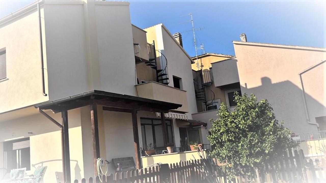 Appartamento Mileva House Civitavecchia Ngoại thất bức ảnh